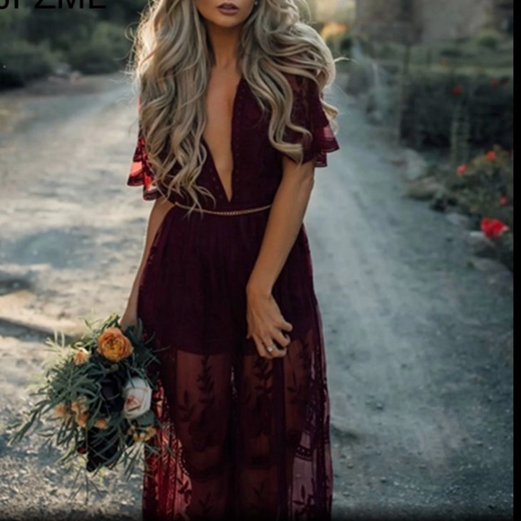 Deep V Lace Maxi - Picture 8 of 8